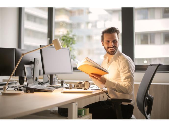 考上公職會後悔？前公務員真心告白：看清「3大核心優勢」