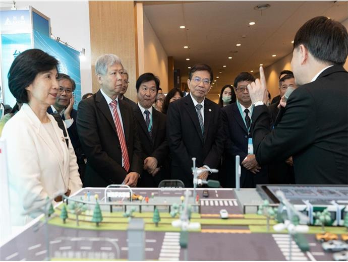未來港灣峰會　台灣港務公司引領智慧港口及新能源發展