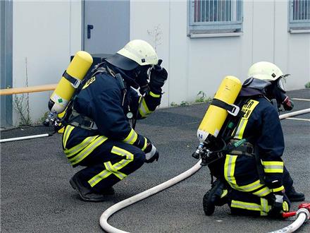 行政院拍板調高消防危險加成　薪水最高增3,880元