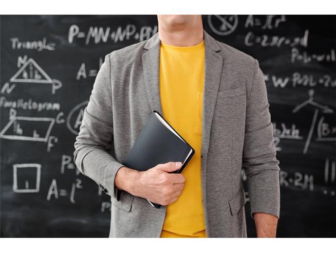 教師加薪！導師加給、代課鐘點費全面調升　自114／9／1起追溯生效